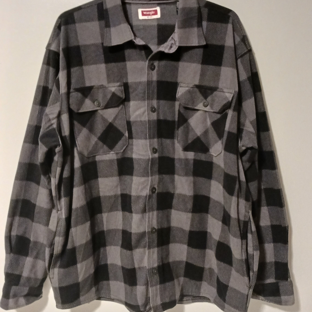 Wrangler Gray and Black Plaid Shirt XL